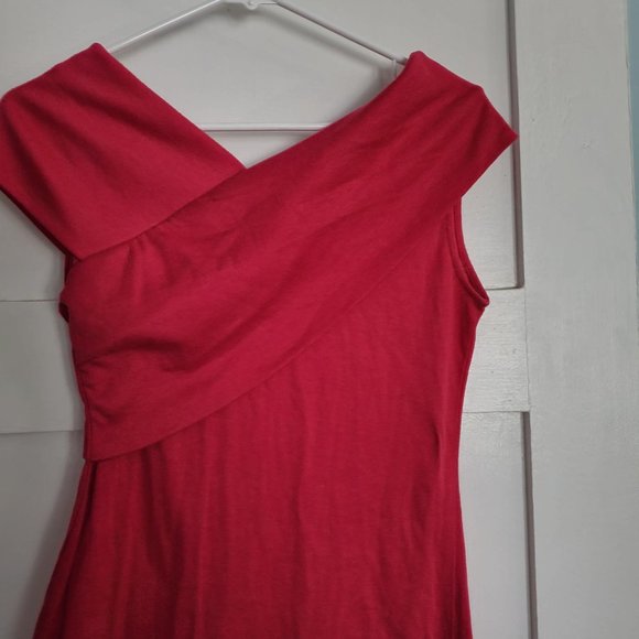 Cross-Body Top - Picture 2 of 4